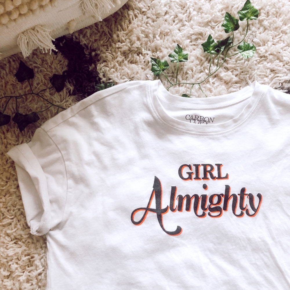 Target cropped tee